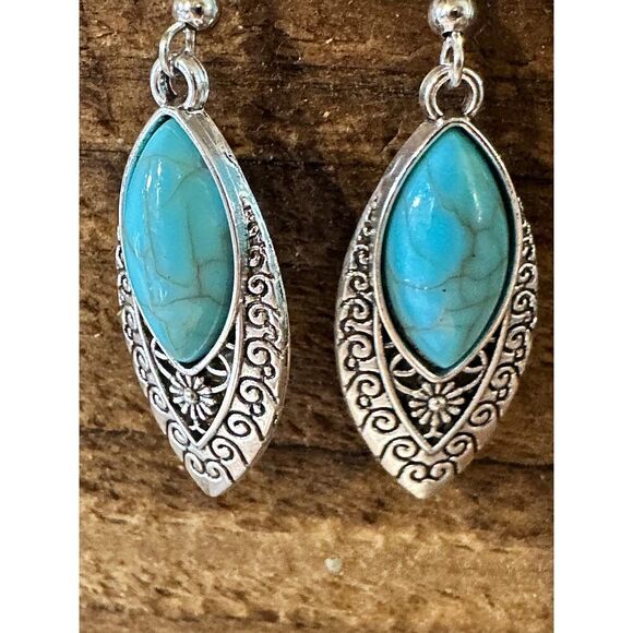 Boho Vintage Chic Southwestern Dangle Wire Earrings, Turquoise Stone, Gift Box - Picture 4 of 10